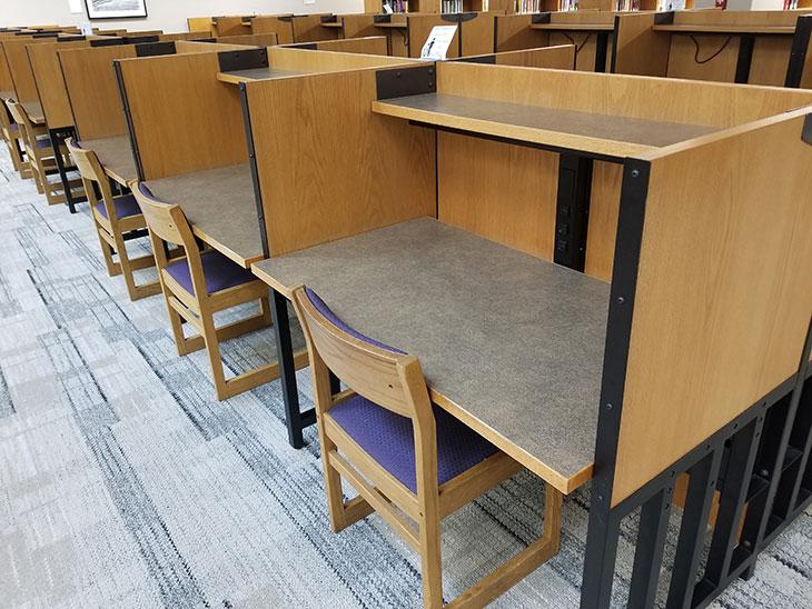 Library student spaces - individual student desks