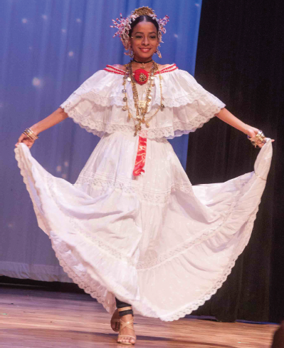 Photo of the Nov. 21, 2014 Diversity Extravaganza fashion show provided by E.J. Stout of The Washtenaw Voice.